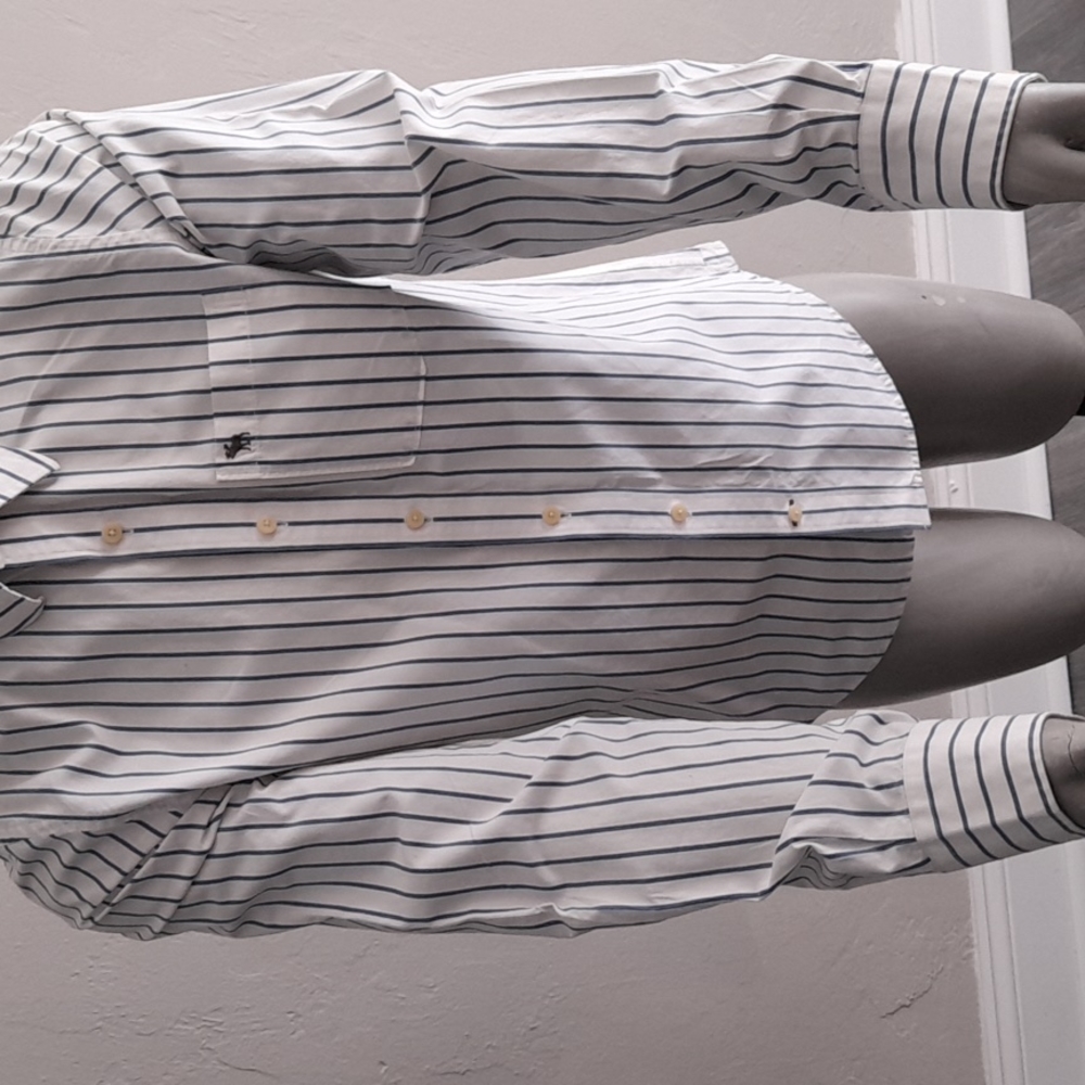 Men long sleeve button front shirt large